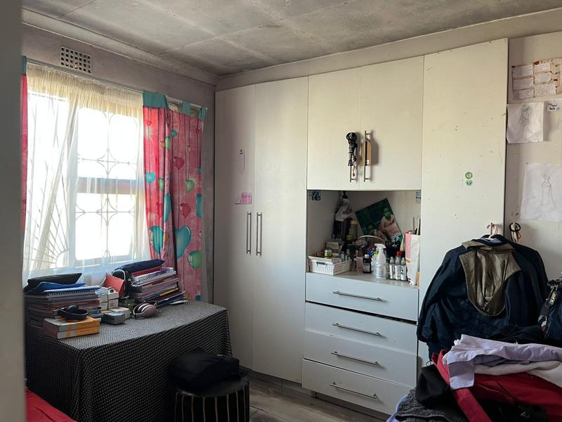 3 Bedroom Property for Sale in Ilitha Park Western Cape